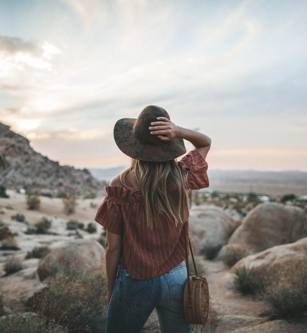 roberto-nickson-qca2zwF0XSc-unsplash